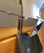 Load image into Gallery viewer, iFEED For Inside Stall Installation