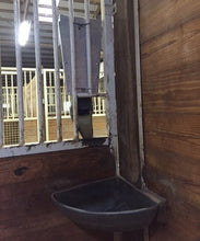 Load image into Gallery viewer, iFEED For Outside Stall Installation